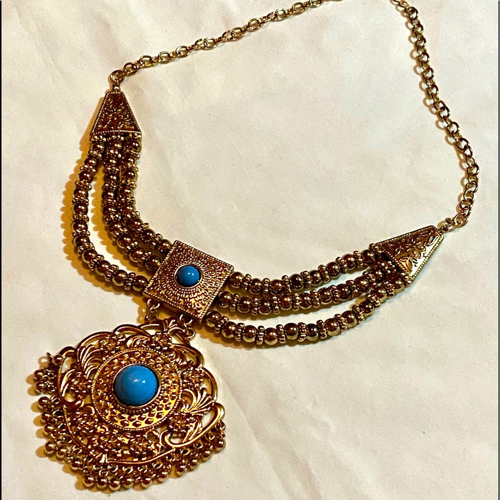 🍀Vintage Necklace, see pictures for description.